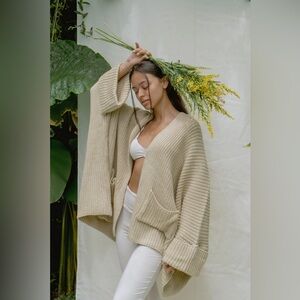 Indigo Luna - Tuula Poncho Almond